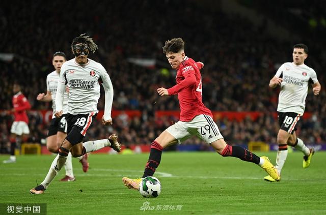 应高强度的 应高强度的